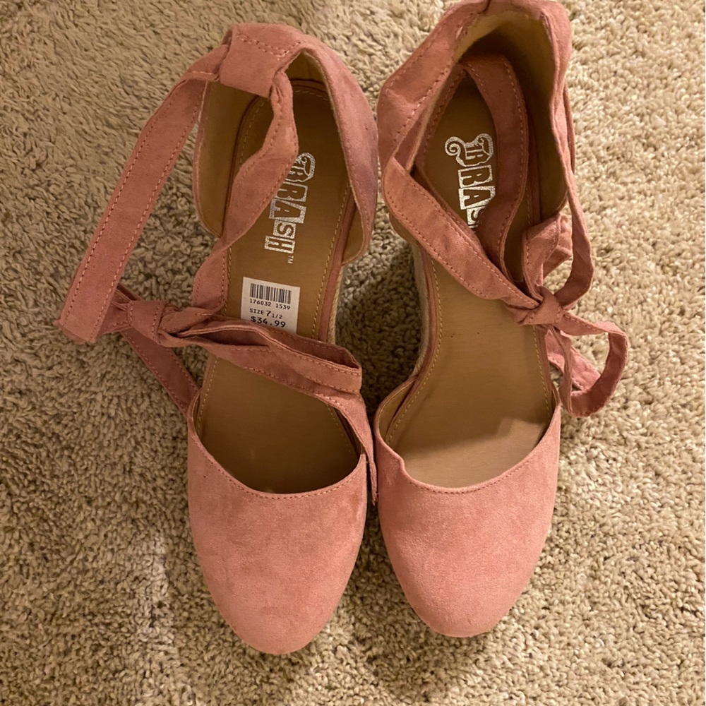 Women’s blush lace up wedges